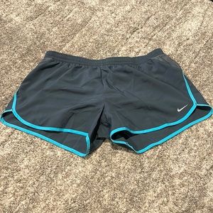 Nike Women’s Dri-Fit Running Shorts L
